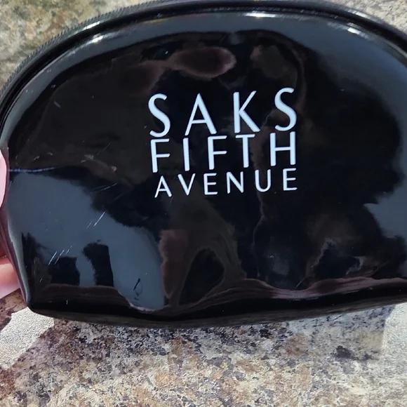 Saks Fifth Avenue Glossy Black Makeup Pouch - Picture 5 of 11